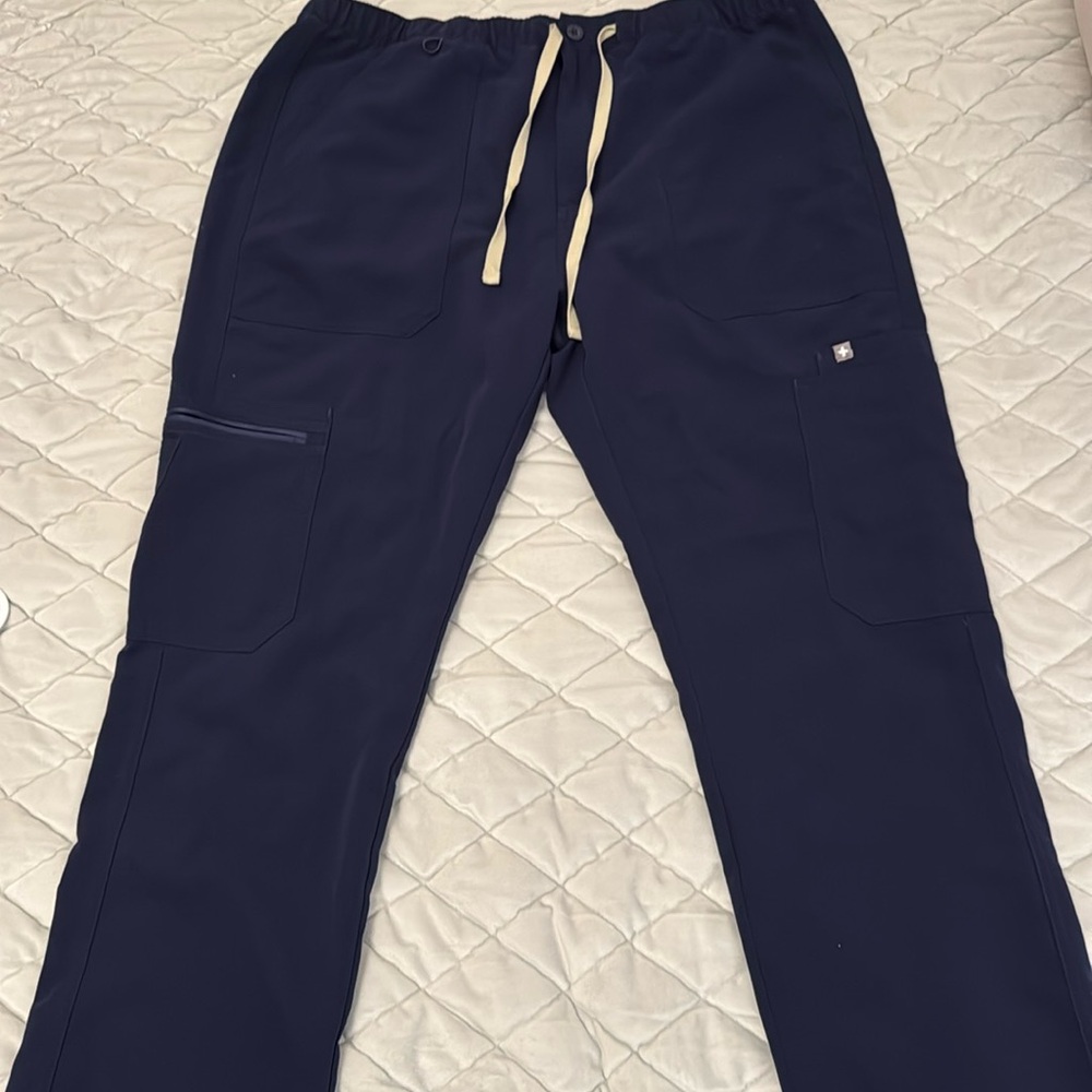 FIGS Navy Blue Large Short Scrub Pants